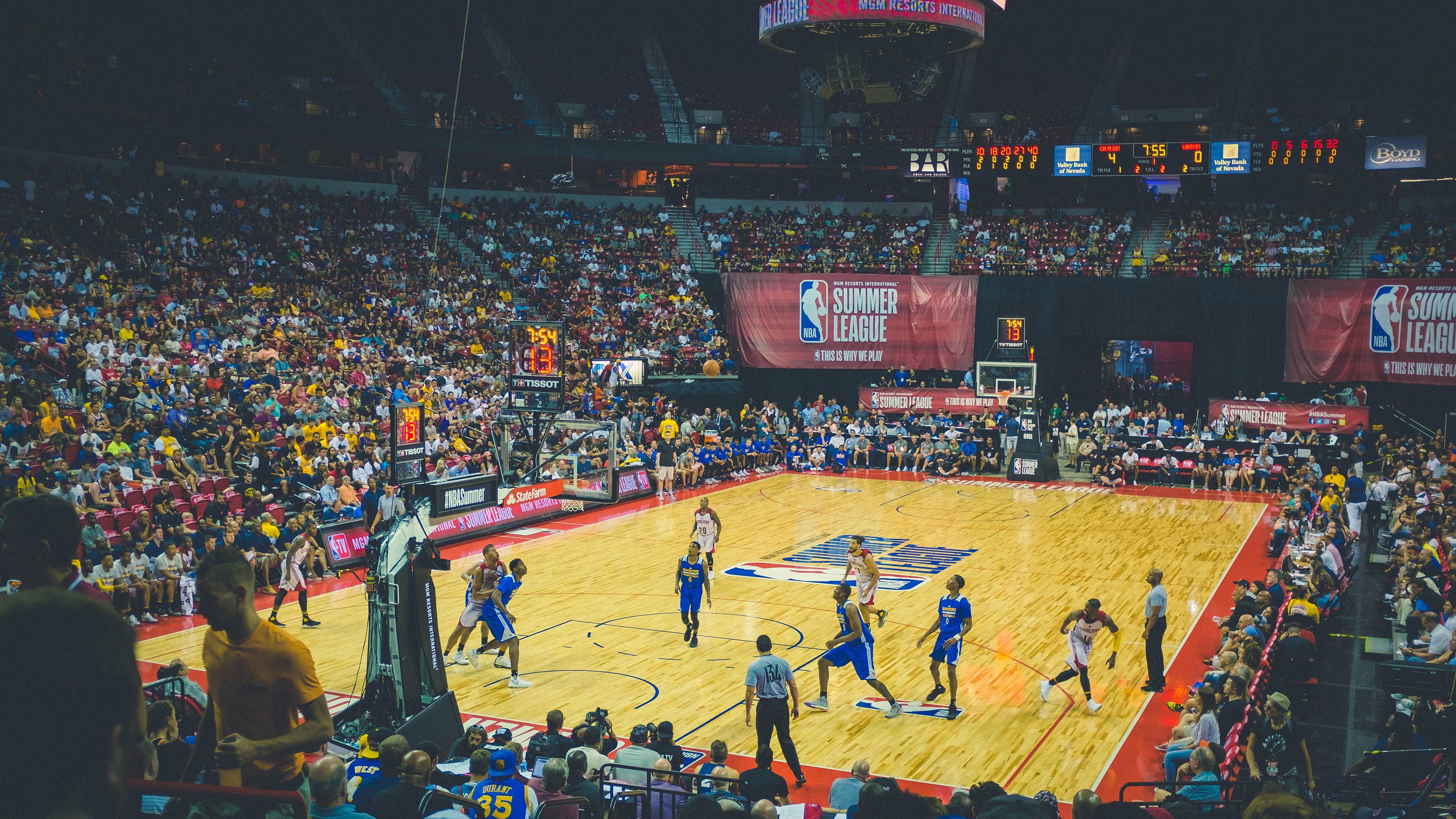 《王者荣耀“超级战队”激烈角逐,胜者为王!》